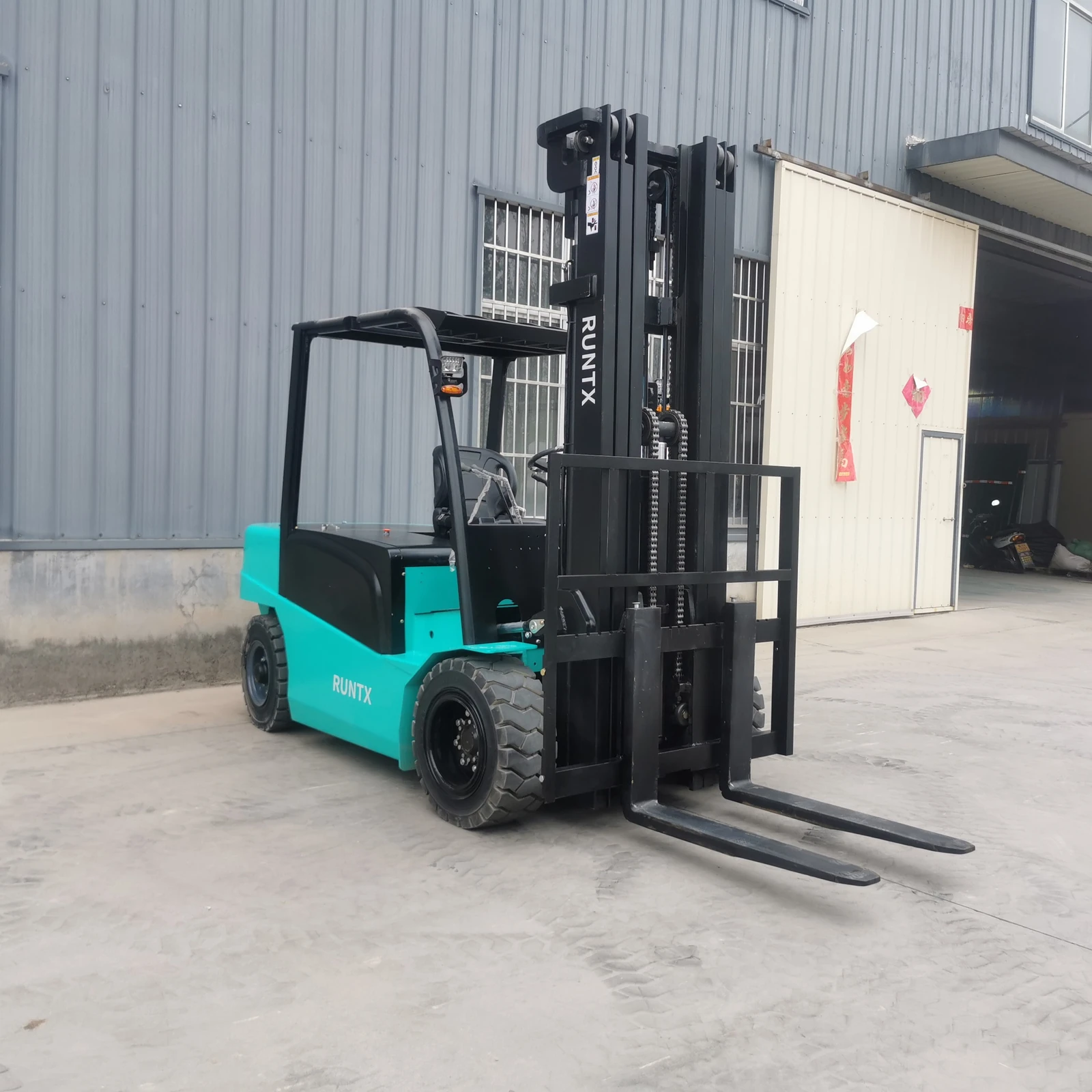 6 ton 4 wheel electric forklift cpd60