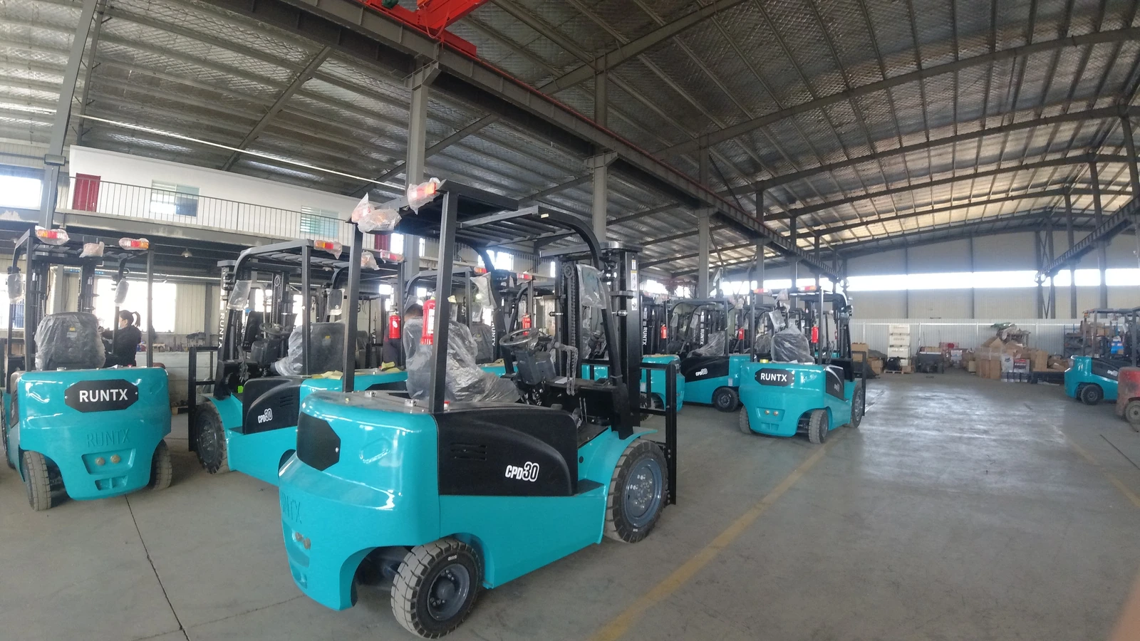 20 customized cpd30 3 ton electric forklifts prepared for indonesia (4)